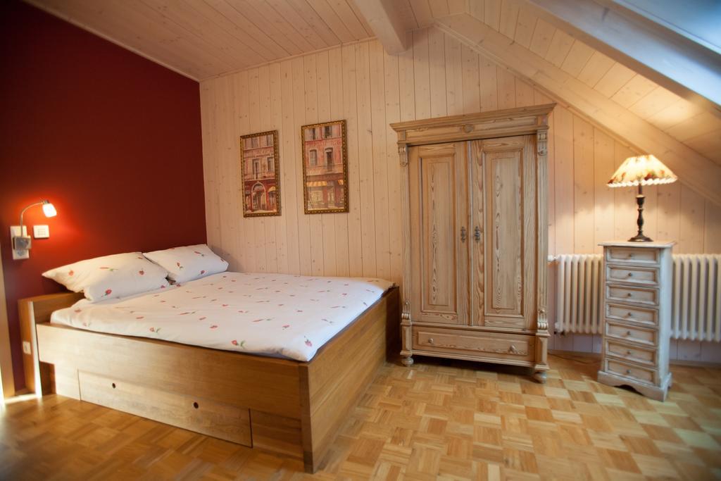 Gaestehaus Craintaler Muehle B&B Creglingen Camera foto