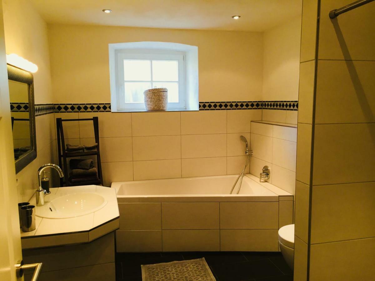 Gaestehaus Craintaler Muehle B&B Creglingen Esterno foto